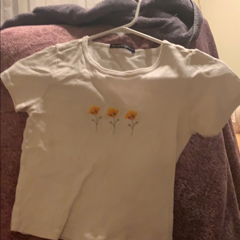 One size shirt sleeve Tshirt
